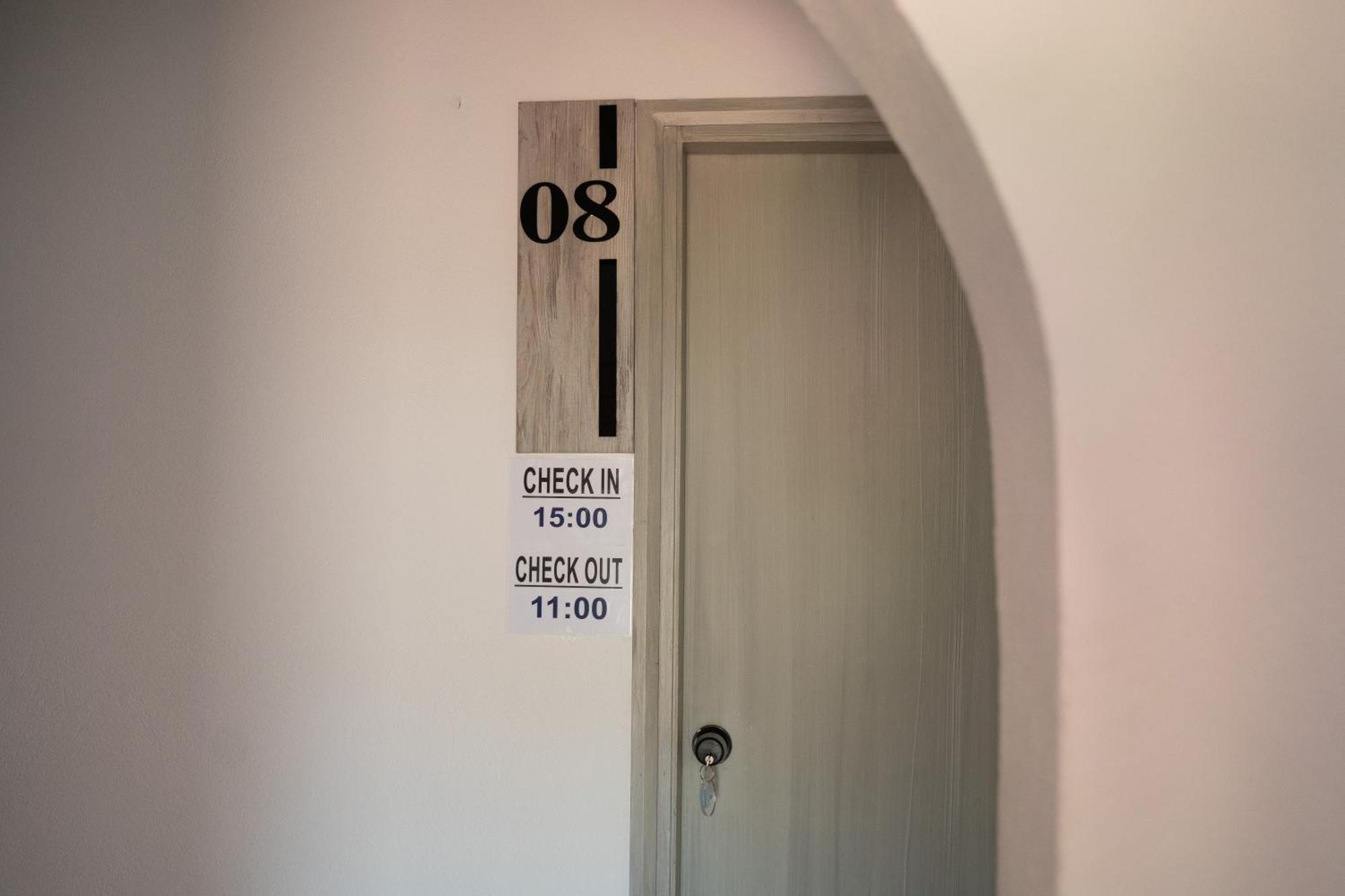 Giannis Rooms อาเยียรูเมลี ภายนอก รูปภาพ