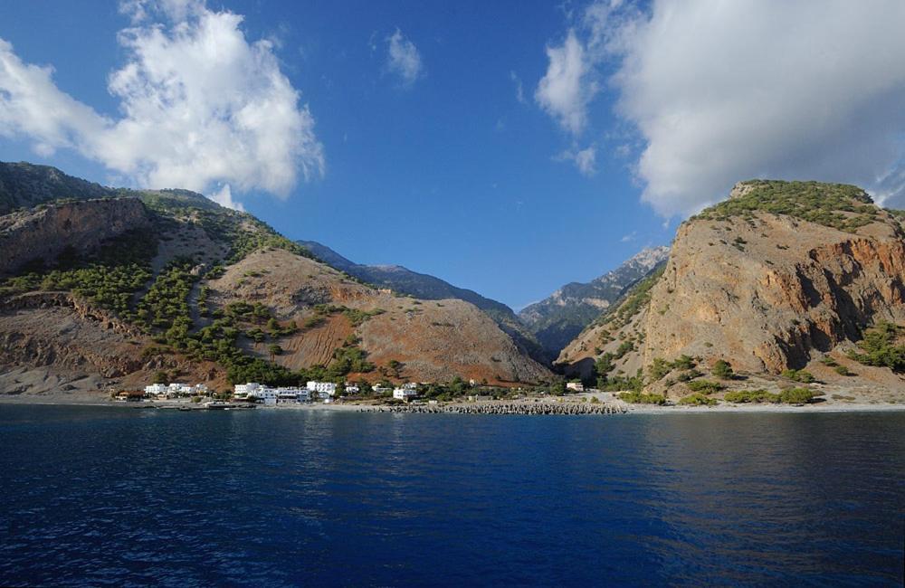Giannis Rooms อาเยียรูเมลี ภายนอก รูปภาพ